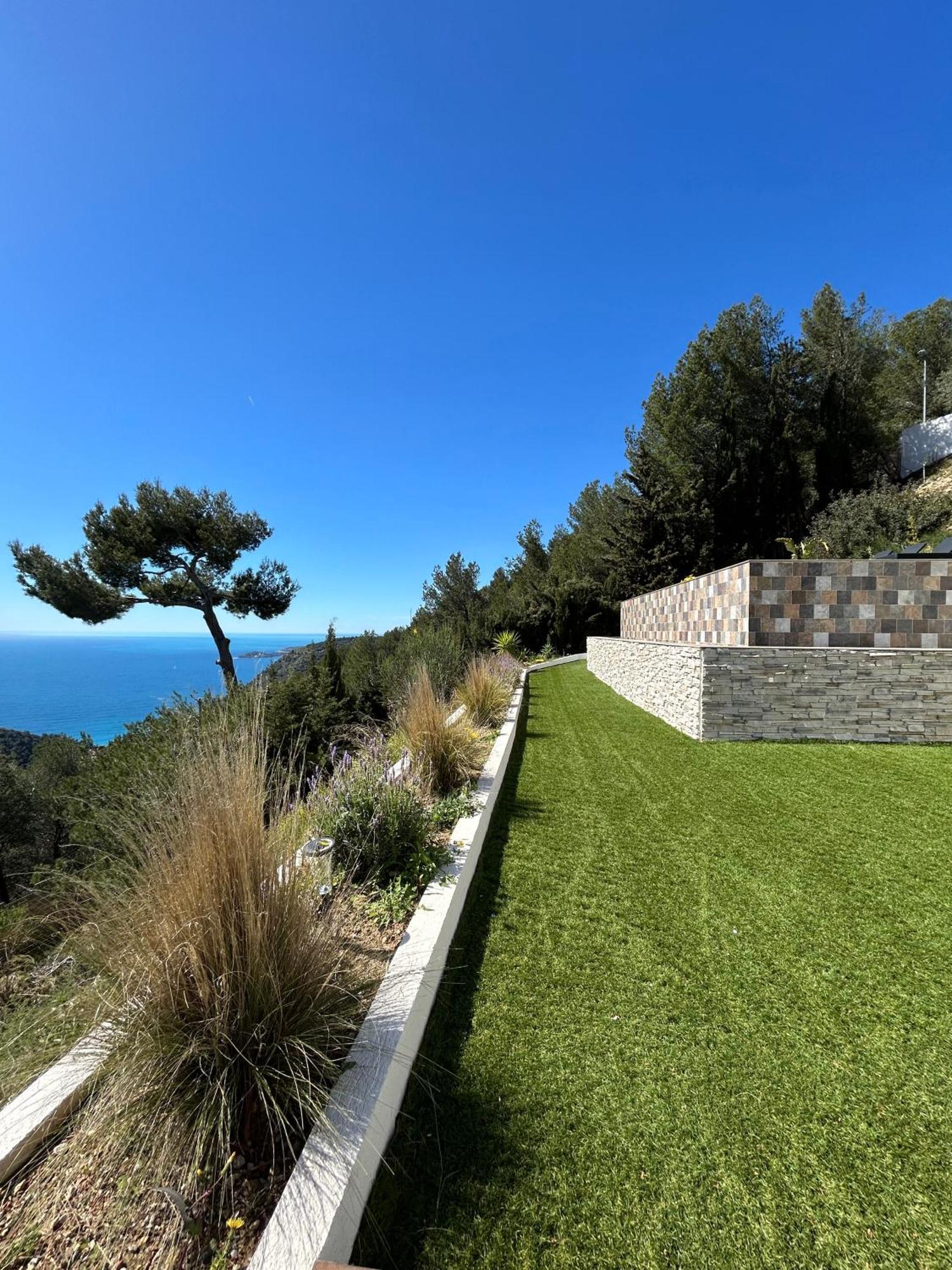 Eze - Appartement Dans Bas De Villa Avec Piscine Pres De Monaco Eksteriør billede